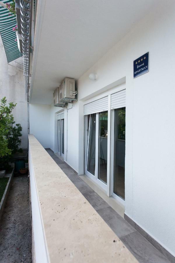 Vintage Apartamento Duće Exterior foto